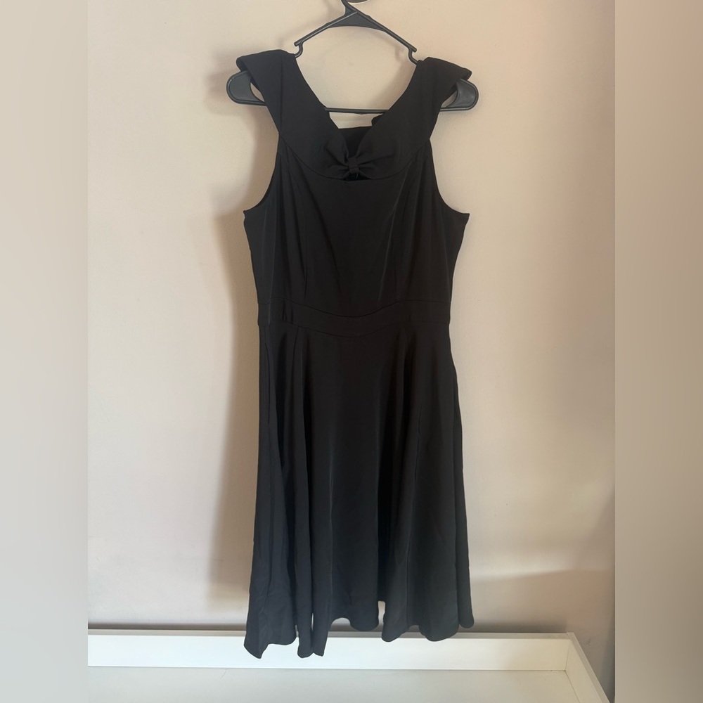 Elegant‎ Black Sleeveless Dress size 12 nwt